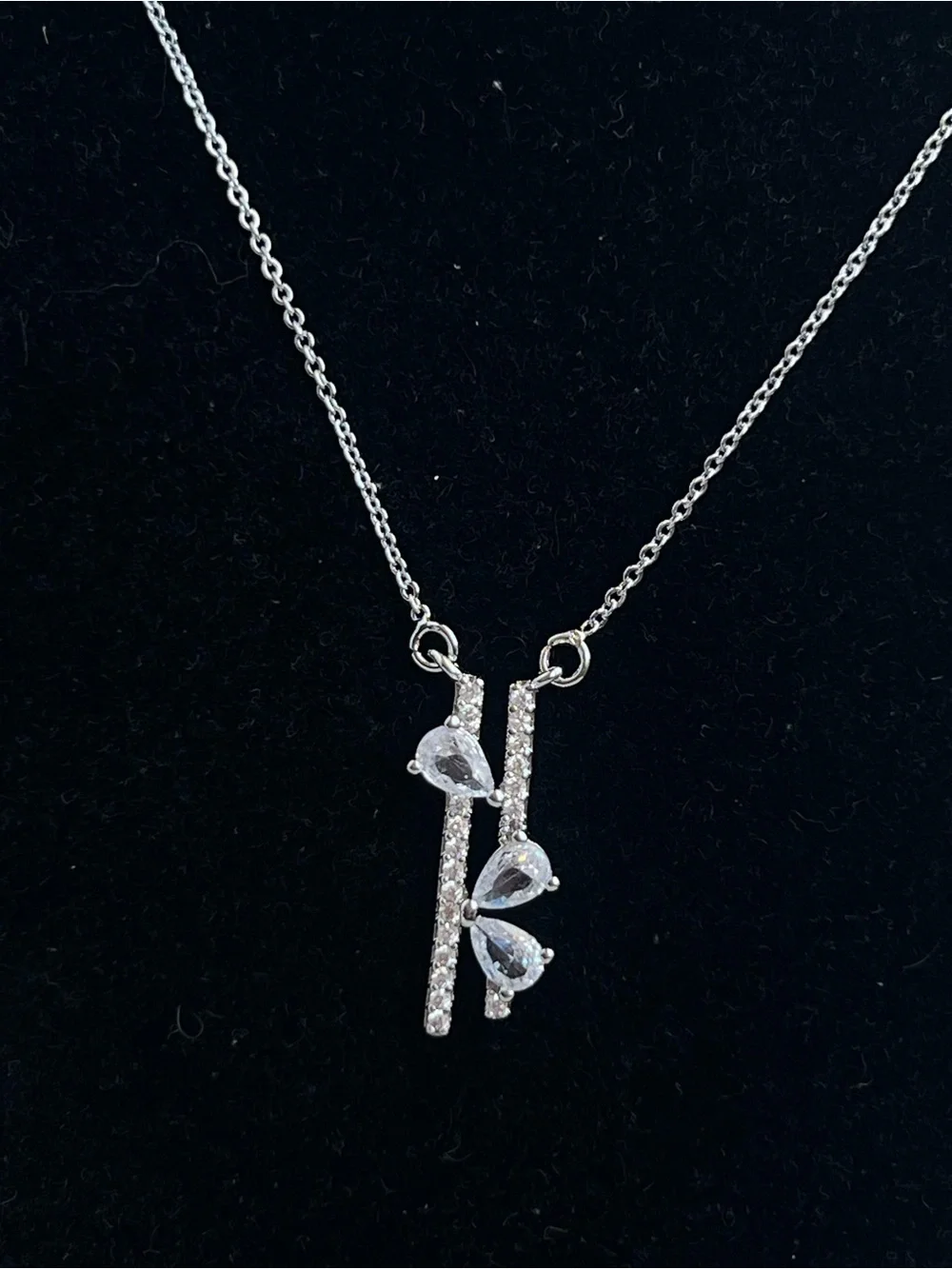 🩷-Silver double pavé line with cz stone Pendant Necklace